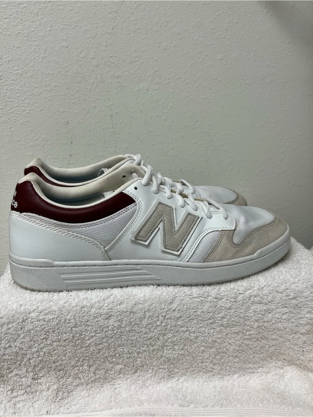 New Balance 480 Men’s Low Top Leather Sneakers White/Gray Burgundy Size 13